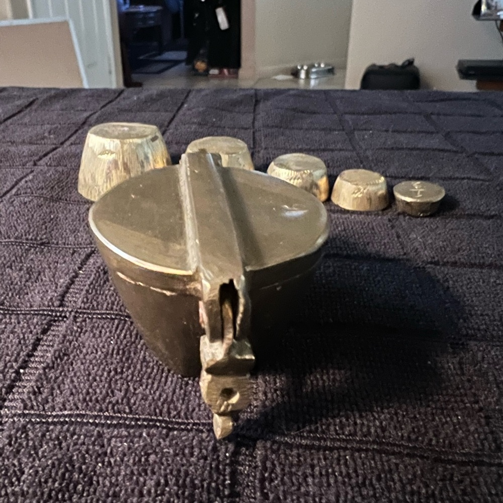 18 century, brass, scale for gold or metals